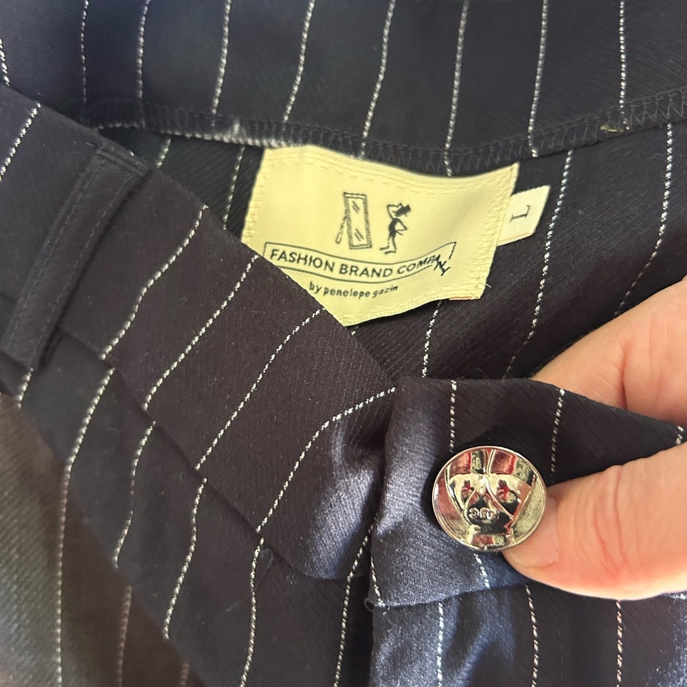 Fashion Brand Company French cut pinstripe pants size large never worn no tags